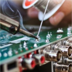 Zestaw Lutowniczy Lutownica Kolbowa 80W z LCD Odsysacz Groty Cyna