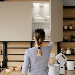 Zestaw 3 lampek LED z czujnikiem ruchu do mebli 22cm