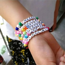 Zestaw Artystyczny Do Robienia Bransoletek i Naszyjników 12000 Elementów