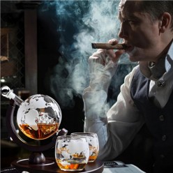 Zestaw Karafka do Whisky i Dwie Szklanki  850ml